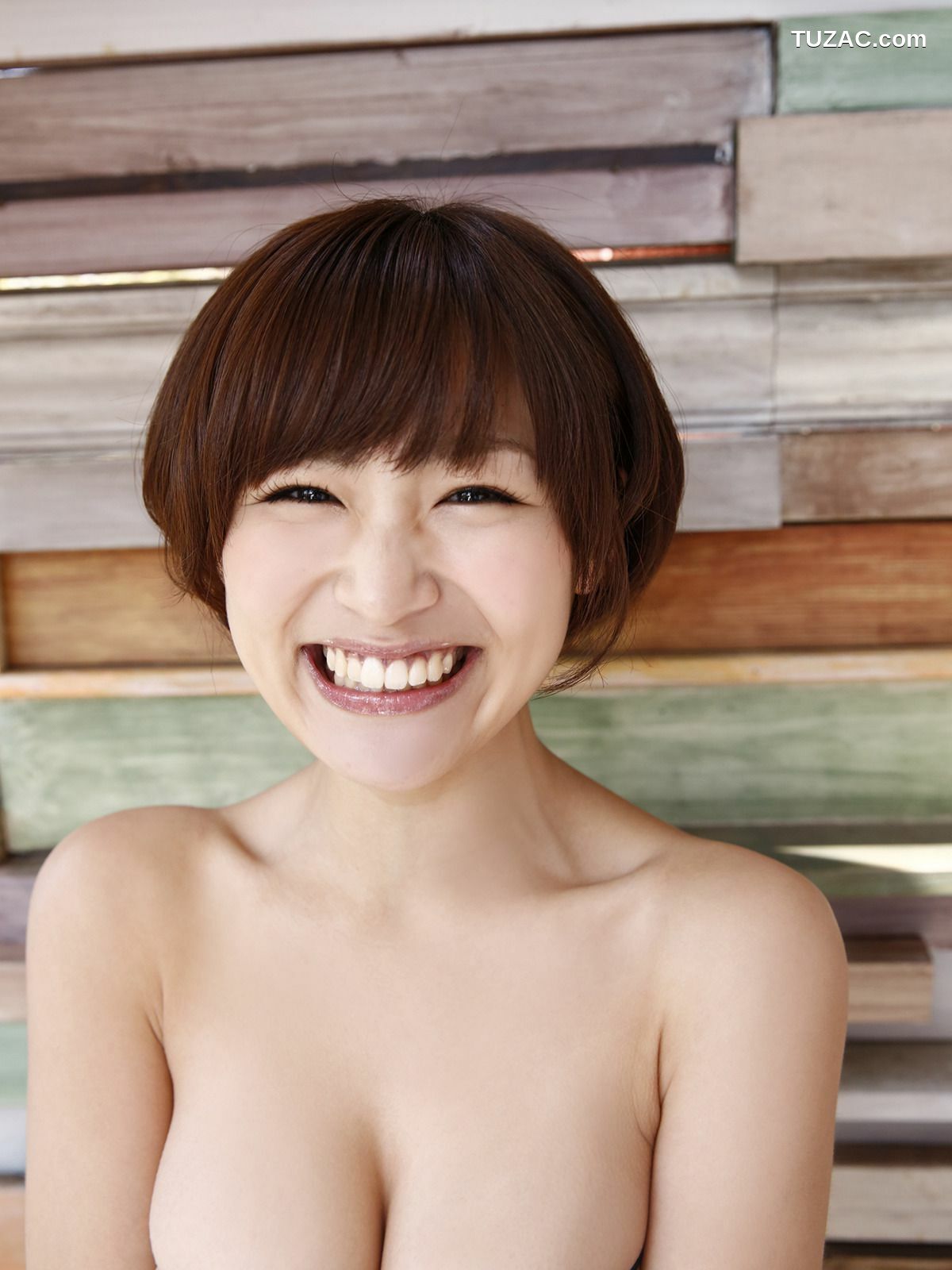 Sabra_糸山千惠《爆乳LOVE!》写真集 Strictly Girl [50P]