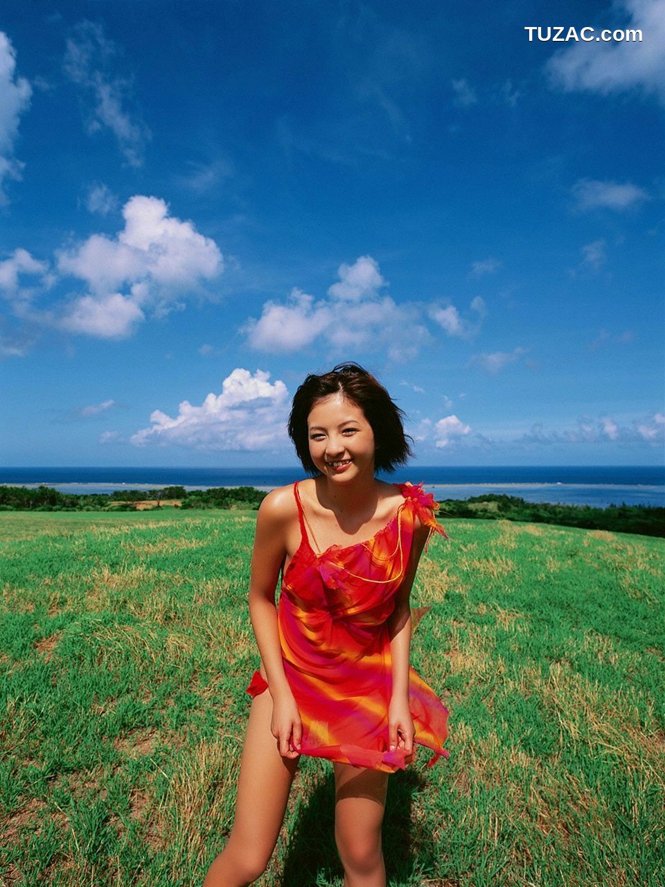 VYJ_長崎莉奈《LIGHT IN THE NATURE》 写真集[96P]
