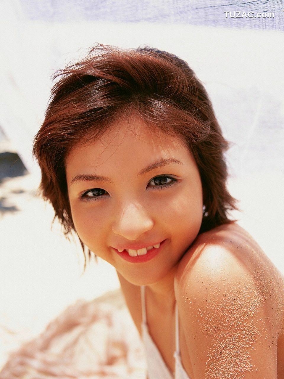 VYJ_長崎莉奈《LIGHT IN THE NATURE》 写真集[96P]