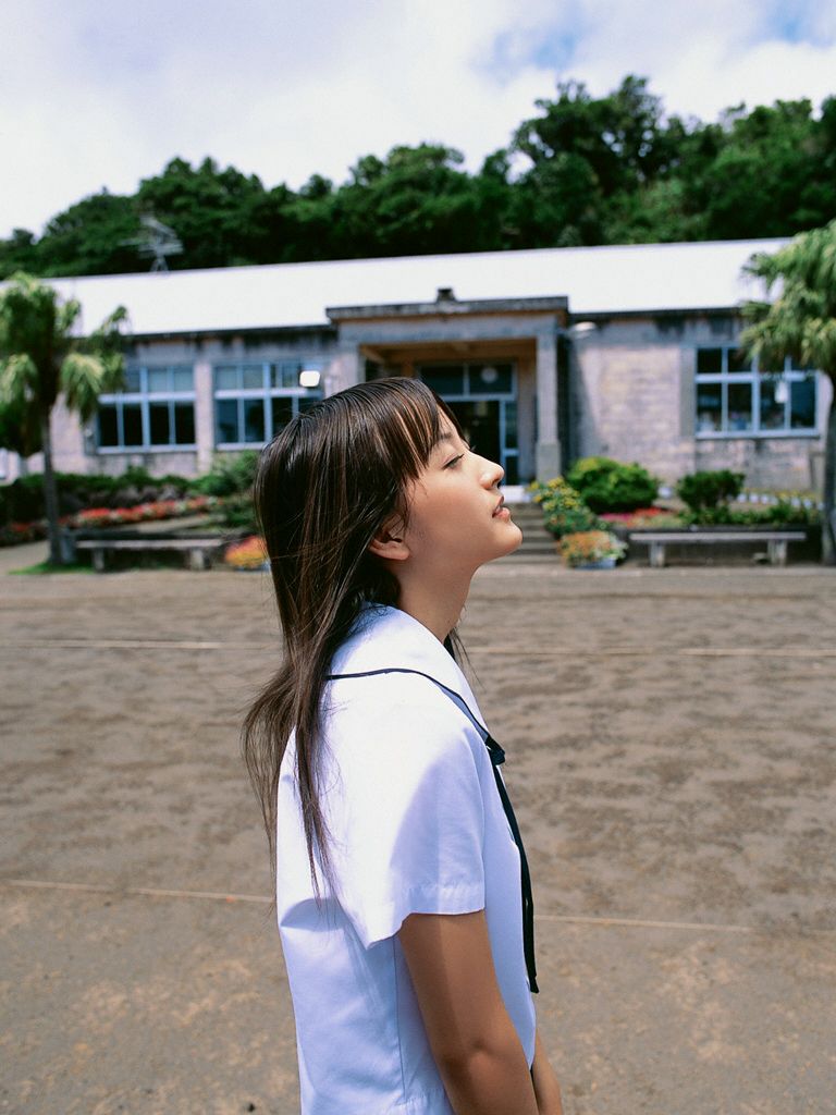 Wanibooks_ NO.10 Ayaka Komatsu 小松彩夏 写真集[200P]