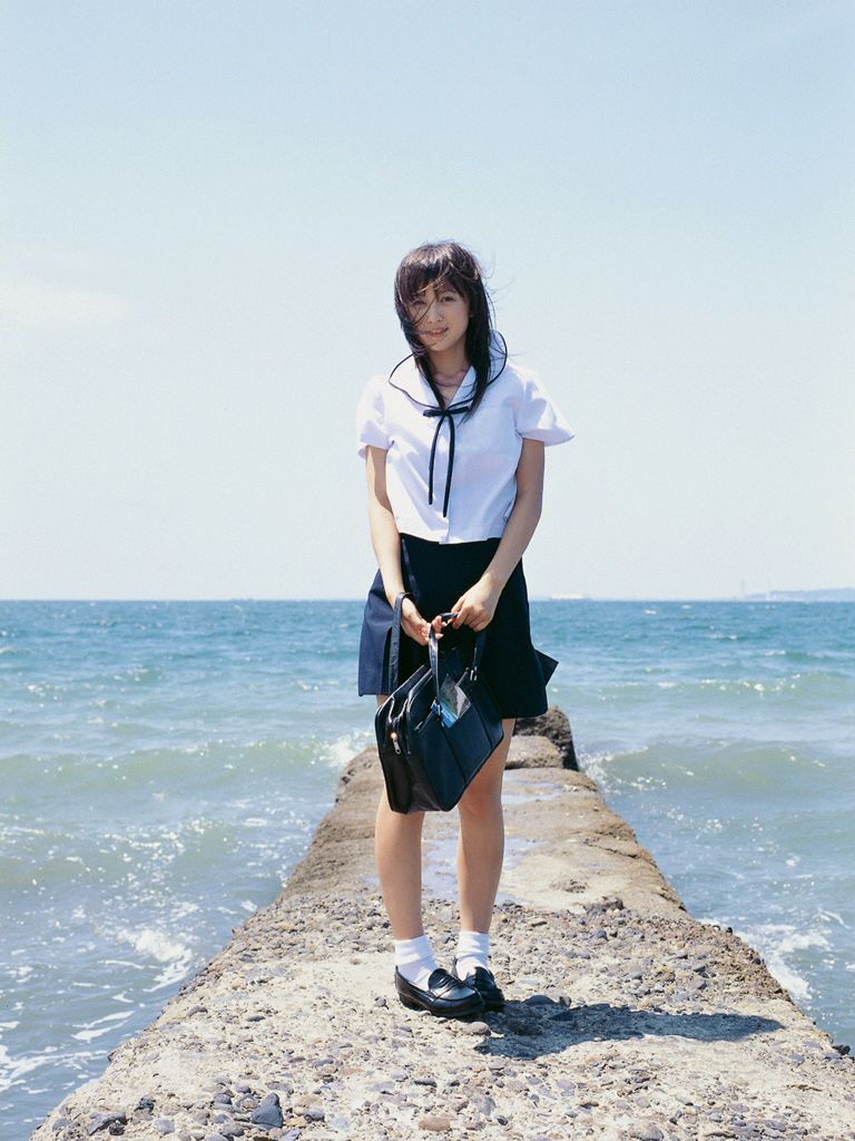 Wanibooks_ NO.10 Ayaka Komatsu 小松彩夏 写真集[200P]