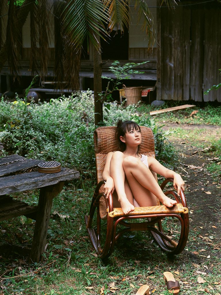 Wanibooks_ NO.10 Ayaka Komatsu 小松彩夏 写真集[200P]