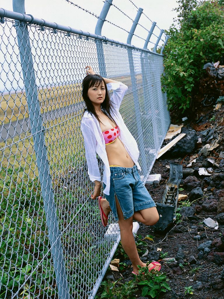 Wanibooks_ NO.10 Ayaka Komatsu 小松彩夏 写真集[200P]