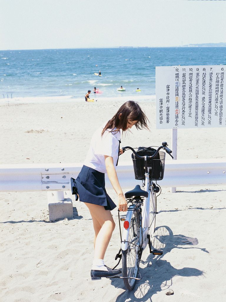 Wanibooks_ NO.10 Ayaka Komatsu 小松彩夏 写真集[200P]