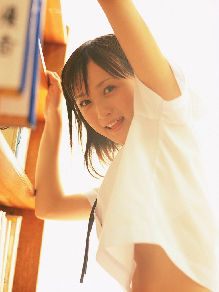 Wanibooks_ NO.10 Ayaka Komatsu 小松彩夏 写真集[200P]