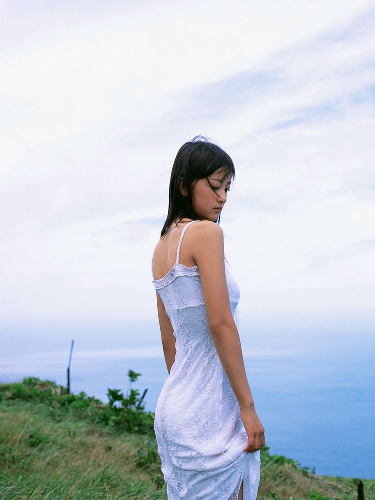 Wanibooks_ NO.10 Ayaka Komatsu 小松彩夏 写真集[200P]