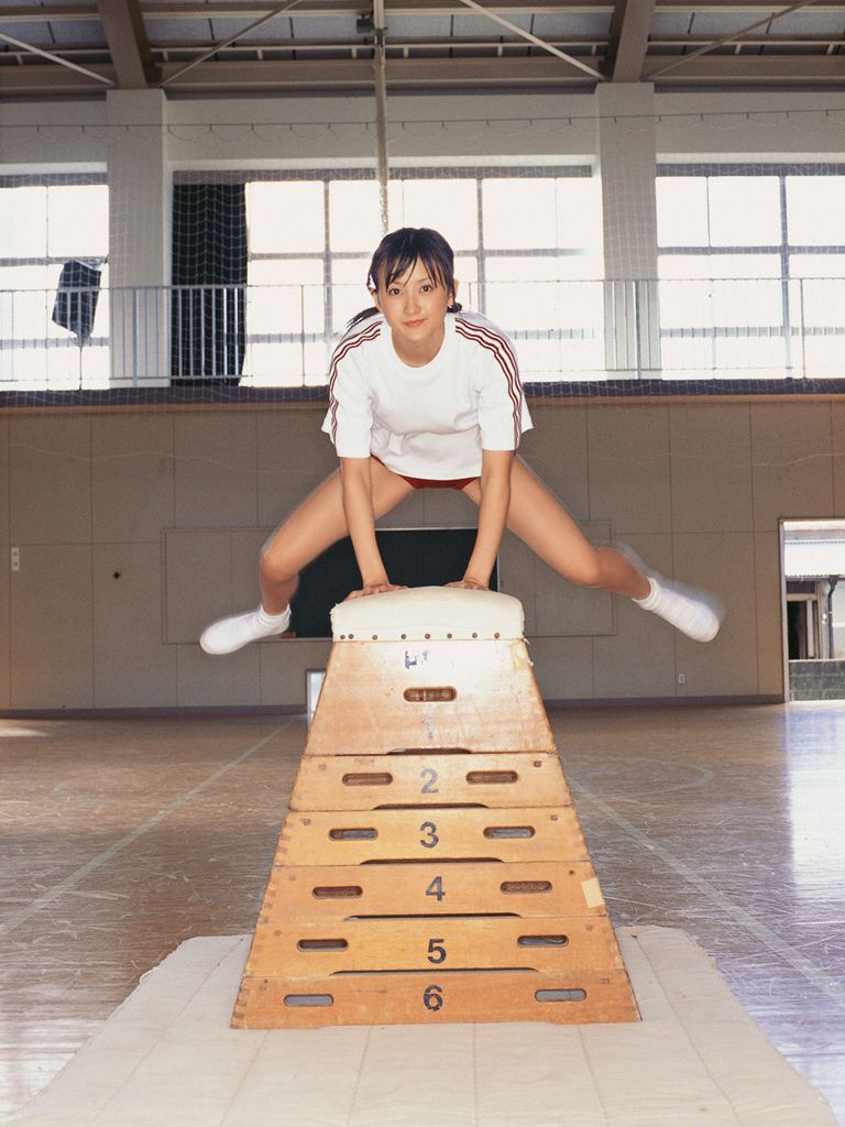 Wanibooks_ NO.10 Ayaka Komatsu 小松彩夏 写真集[200P]