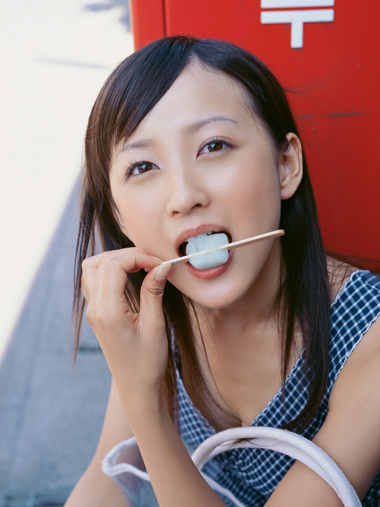Wanibooks_ NO.10 Ayaka Komatsu 小松彩夏 写真集[200P]