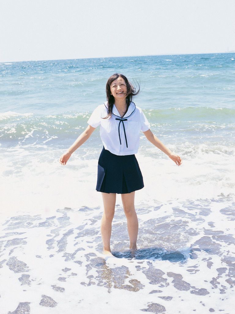 Wanibooks_ NO.10 Ayaka Komatsu 小松彩夏 写真集[200P]