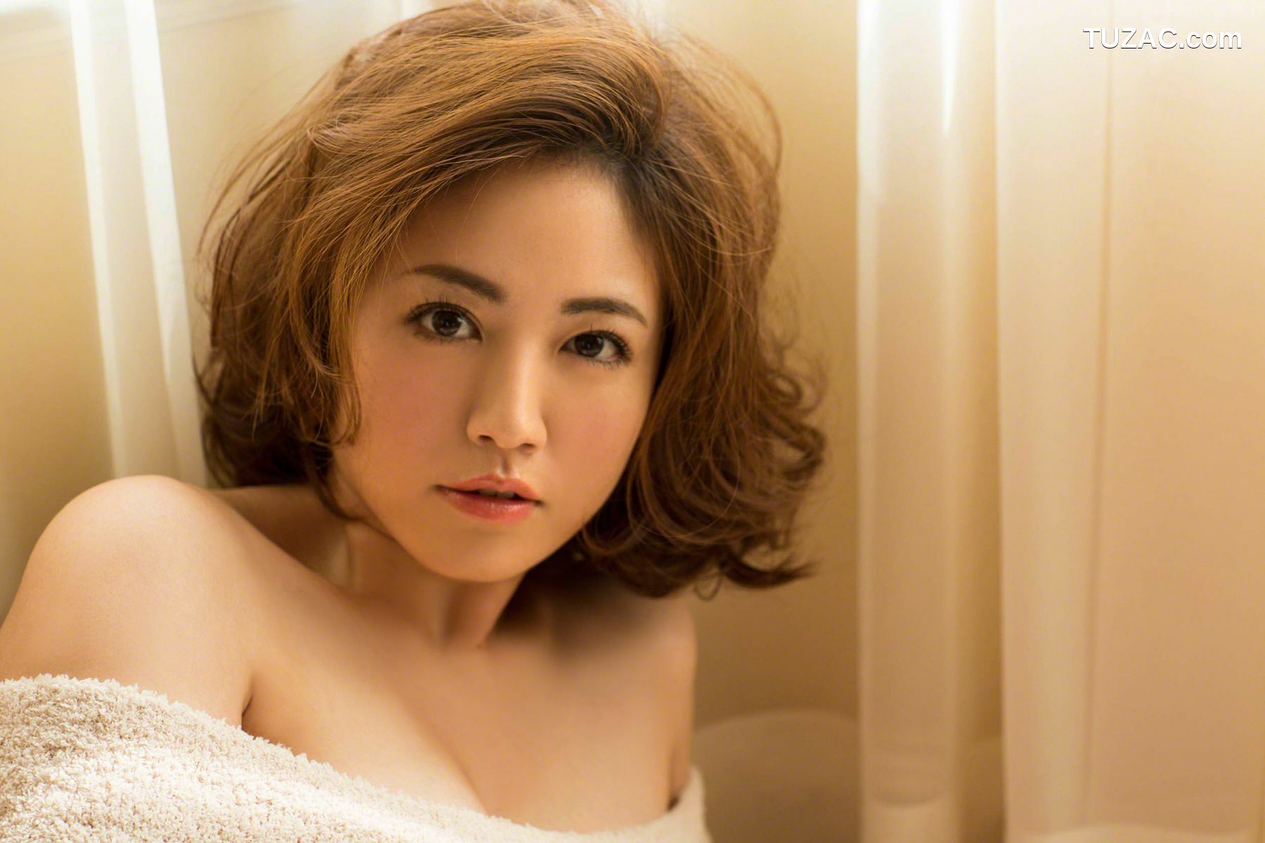 Wanibooks_ NO.120 Sayaka Isoyama 矶山沙也加/磯山さやか 写真集[161P]