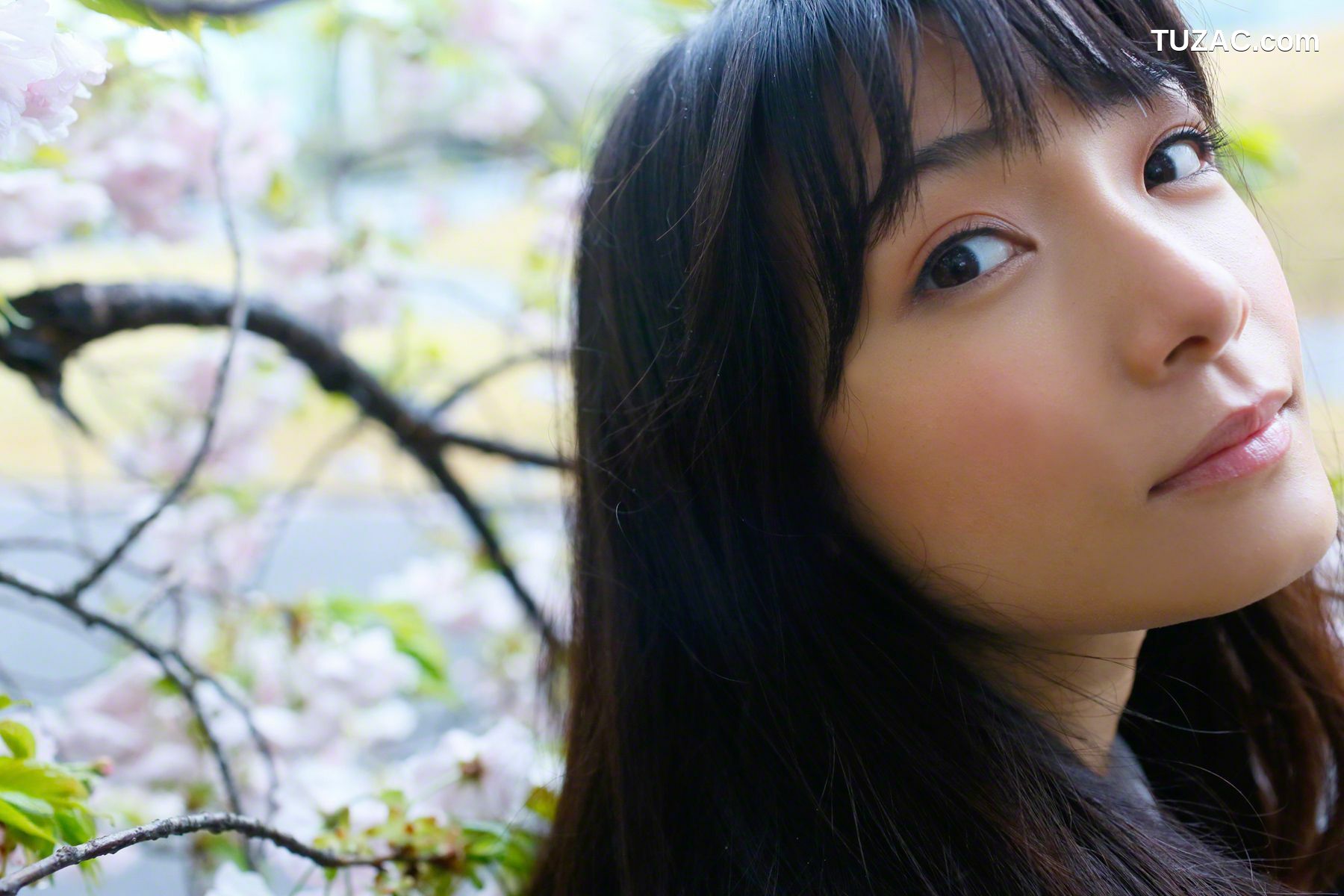 Wanibooks_ NO.137 Erica Tonooka 外岡えりか/外冈好梨花 写真集[230P]