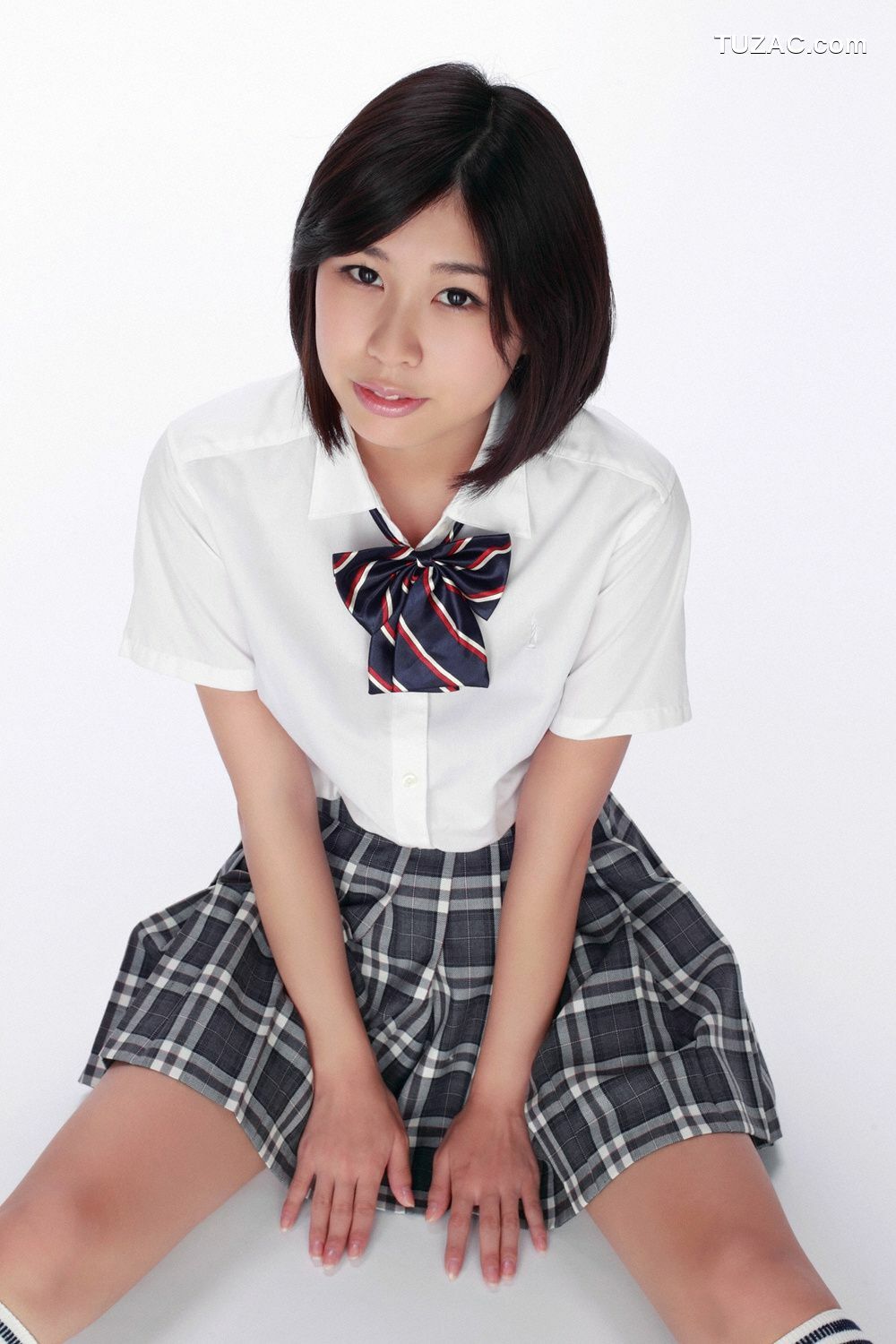 YS Web_Kinatsu Kuraoka 倉岡生夏《Eカップの、にゅ》写真集 Vol.391[45P]