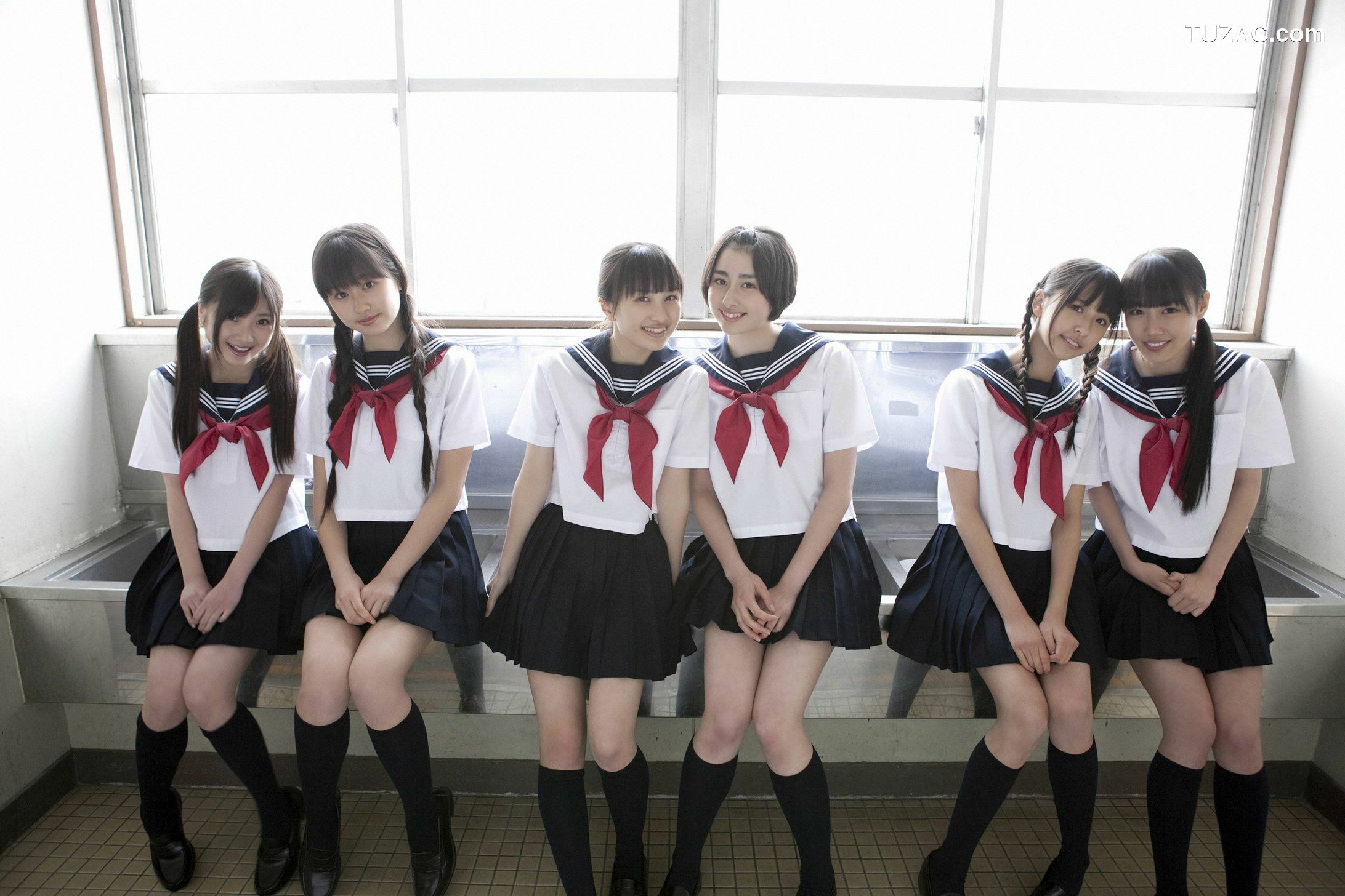 YS Web_Momoiro Clover 桃色幸运草Z ももいろクローバーZ《PEACH&times;6》写真集 Vol.402[96P]