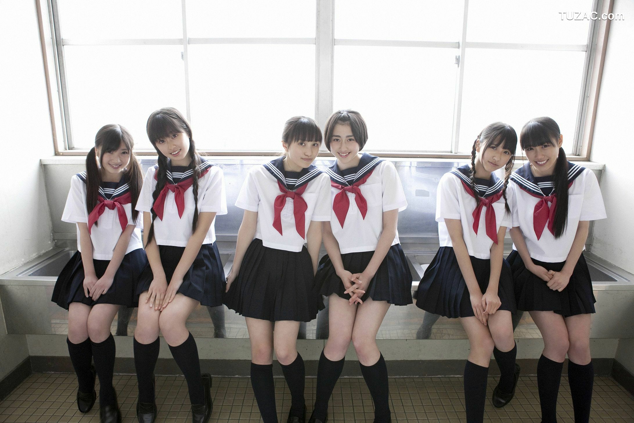YS Web_Momoiro Clover 桃色幸运草Z ももいろクローバーZ《PEACH&times;6》写真集 Vol.402[96P]