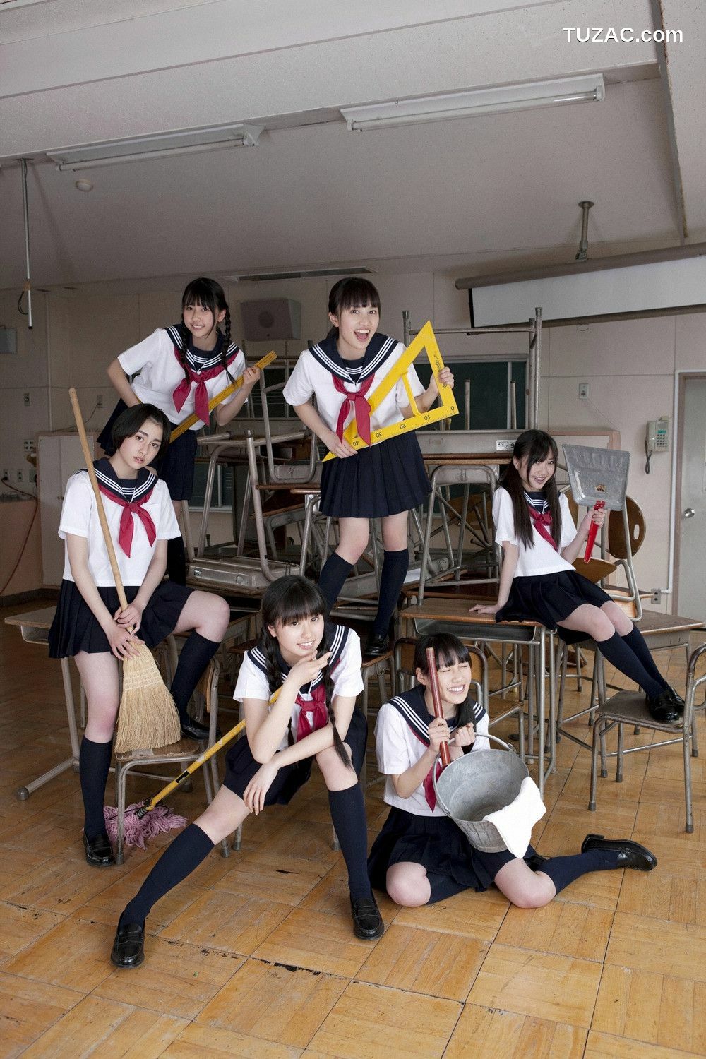 YS Web_Momoiro Clover 桃色幸运草Z ももいろクローバーZ《PEACH&times;6》写真集 Vol.402[96P]