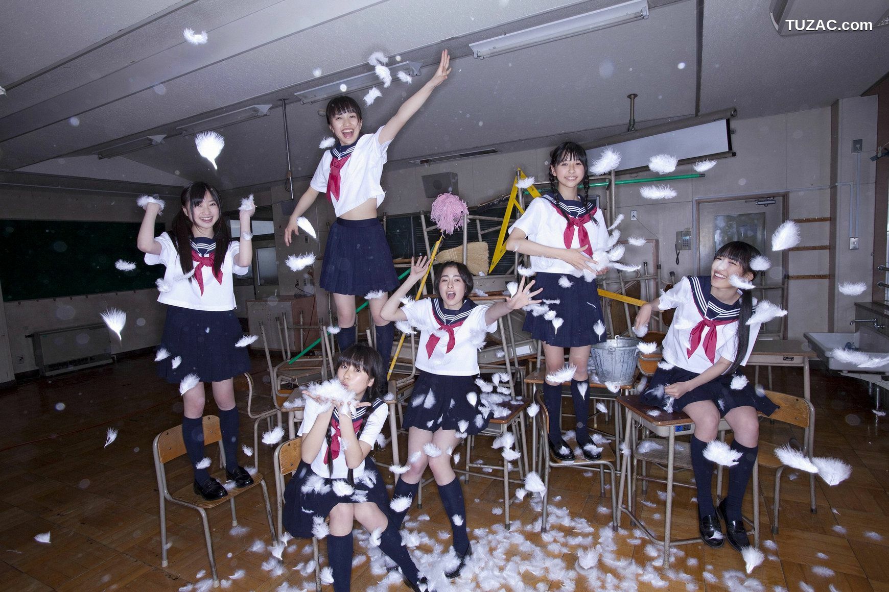 YS Web_Momoiro Clover 桃色幸运草Z ももいろクローバーZ《PEACH&times;6》写真集 Vol.402[96P]