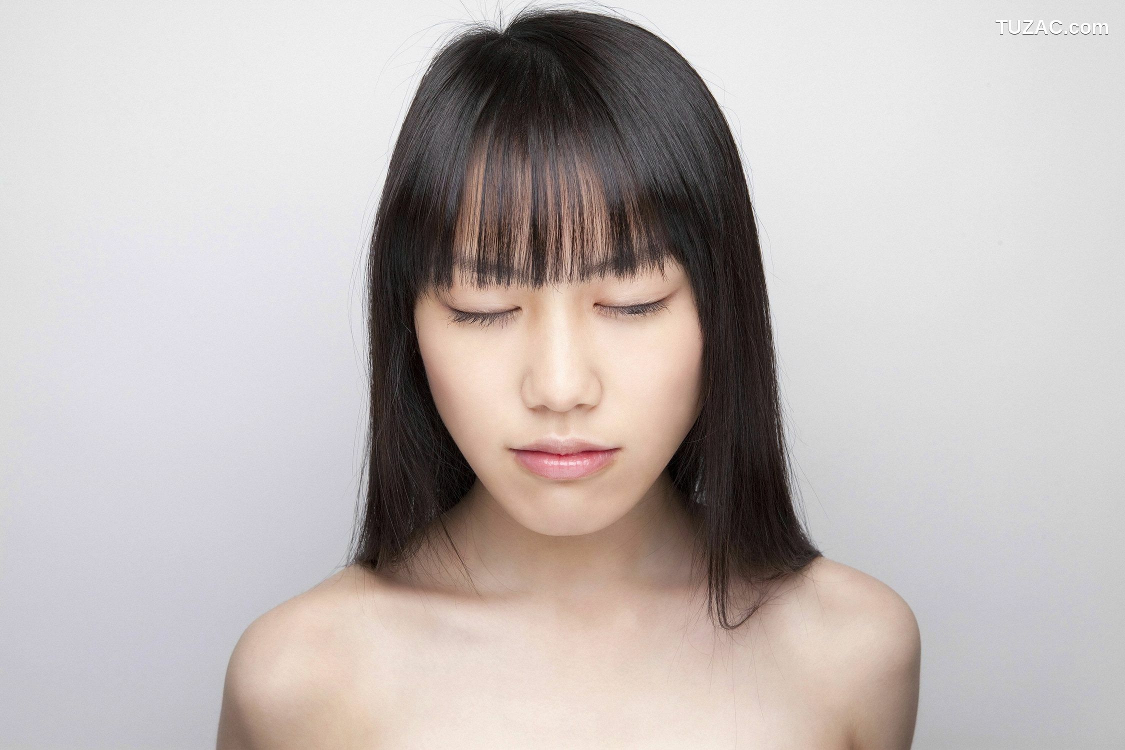 YS Web_Momoiro Clover 桃色幸运草Z ももいろクローバーZ《PEACH&times;6》写真集 Vol.402[96P]