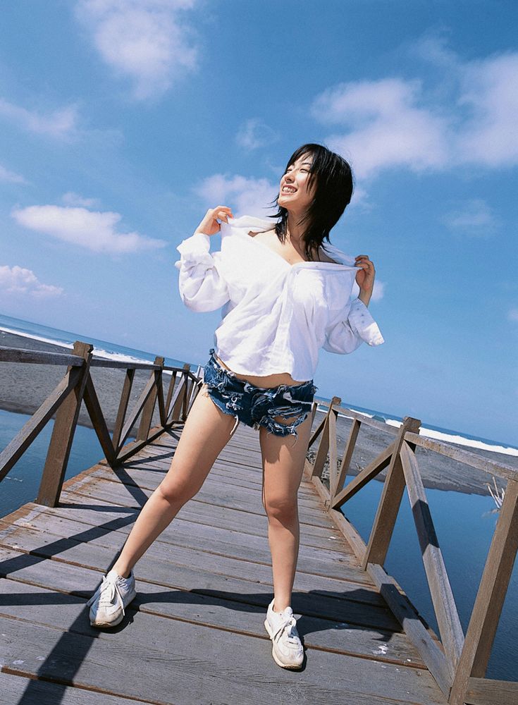 YS Web_佐藤寛子《Lights Camera Action》写真集 Vol.137[72P]