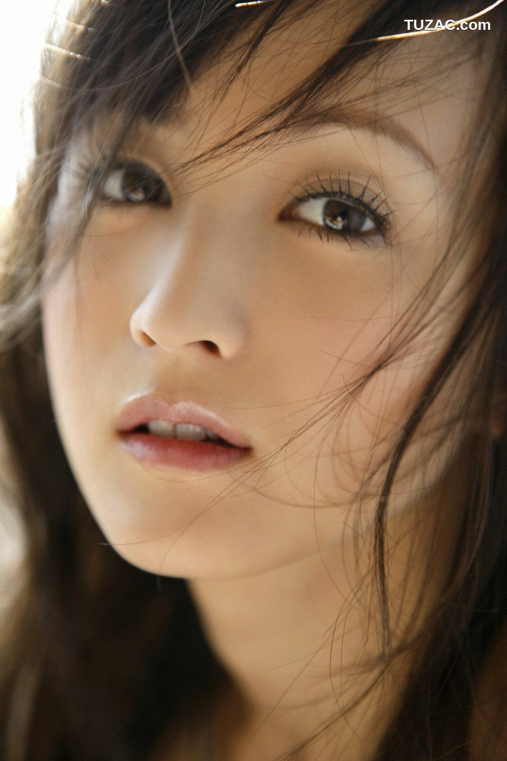 YS Web_小松彩夏《あやうい》写真集 Vol.290[42P]