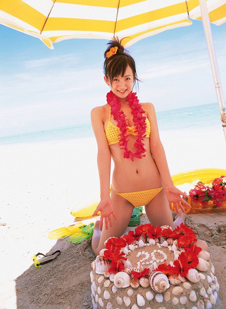 YS Web_小松彩夏《おめでとう、アヤカ!もう、すっかりトナだね》写真集 Vol.175[39P]