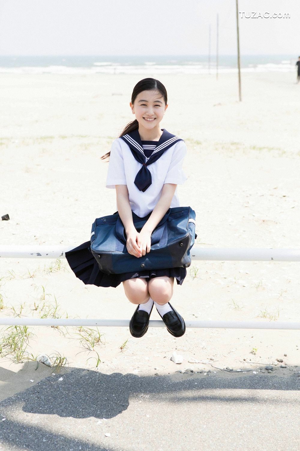 YS Web_山口まゆ/山口麻友《天使の繭》写真集 Vol.664[69P]