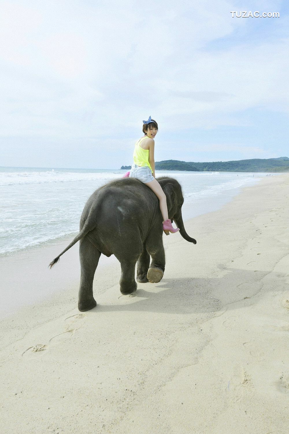 YS Web_平野綾《抱きしめタイ!!》写真集 Vol.390[93P]