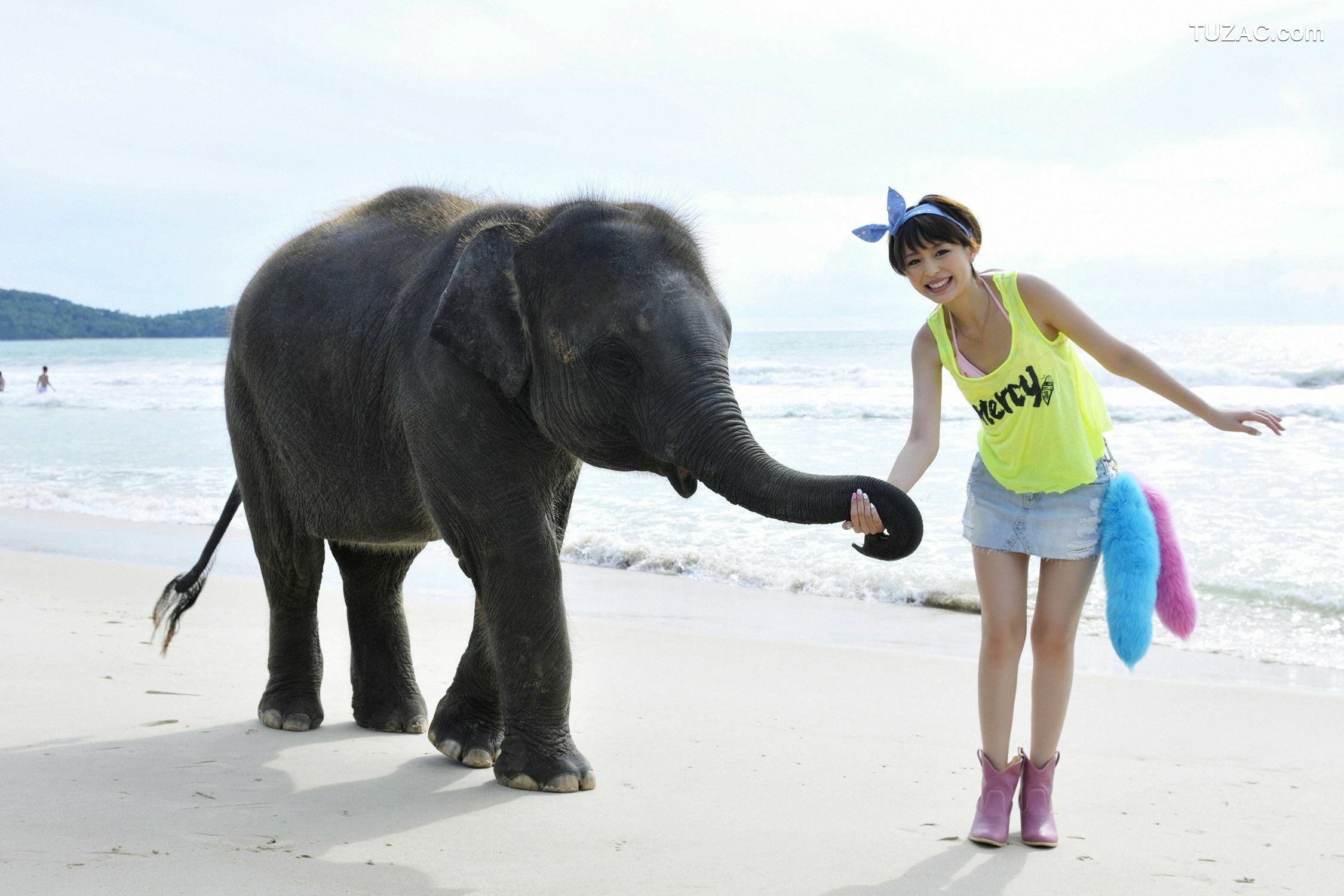 YS Web_平野綾《抱きしめタイ!!》写真集 Vol.390[93P]