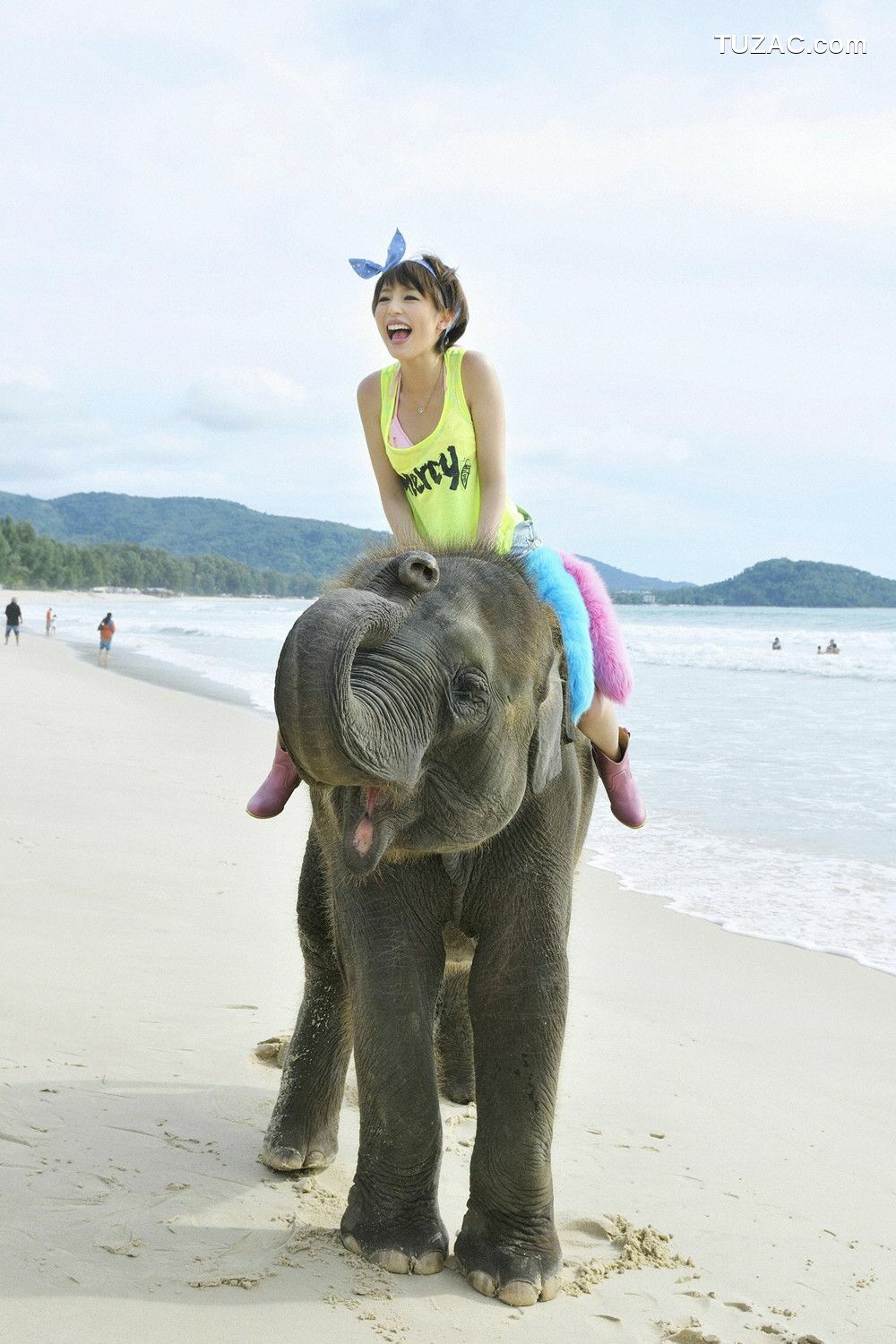 YS Web_平野綾《抱きしめタイ!!》写真集 Vol.390[93P]