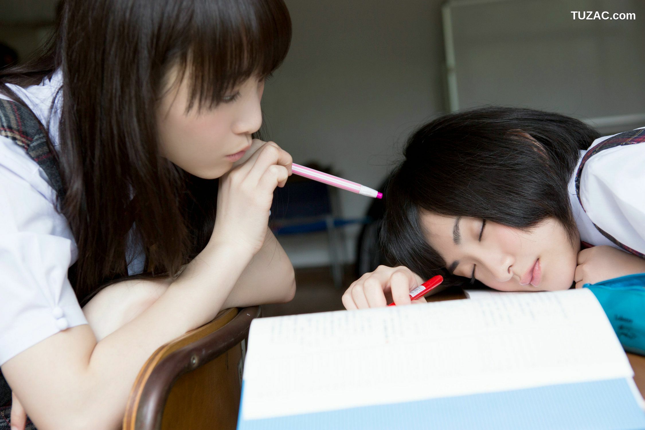 YS Web_松井玲奈/生驹里奈《ふたり》写真集 Vol.609[33P]
