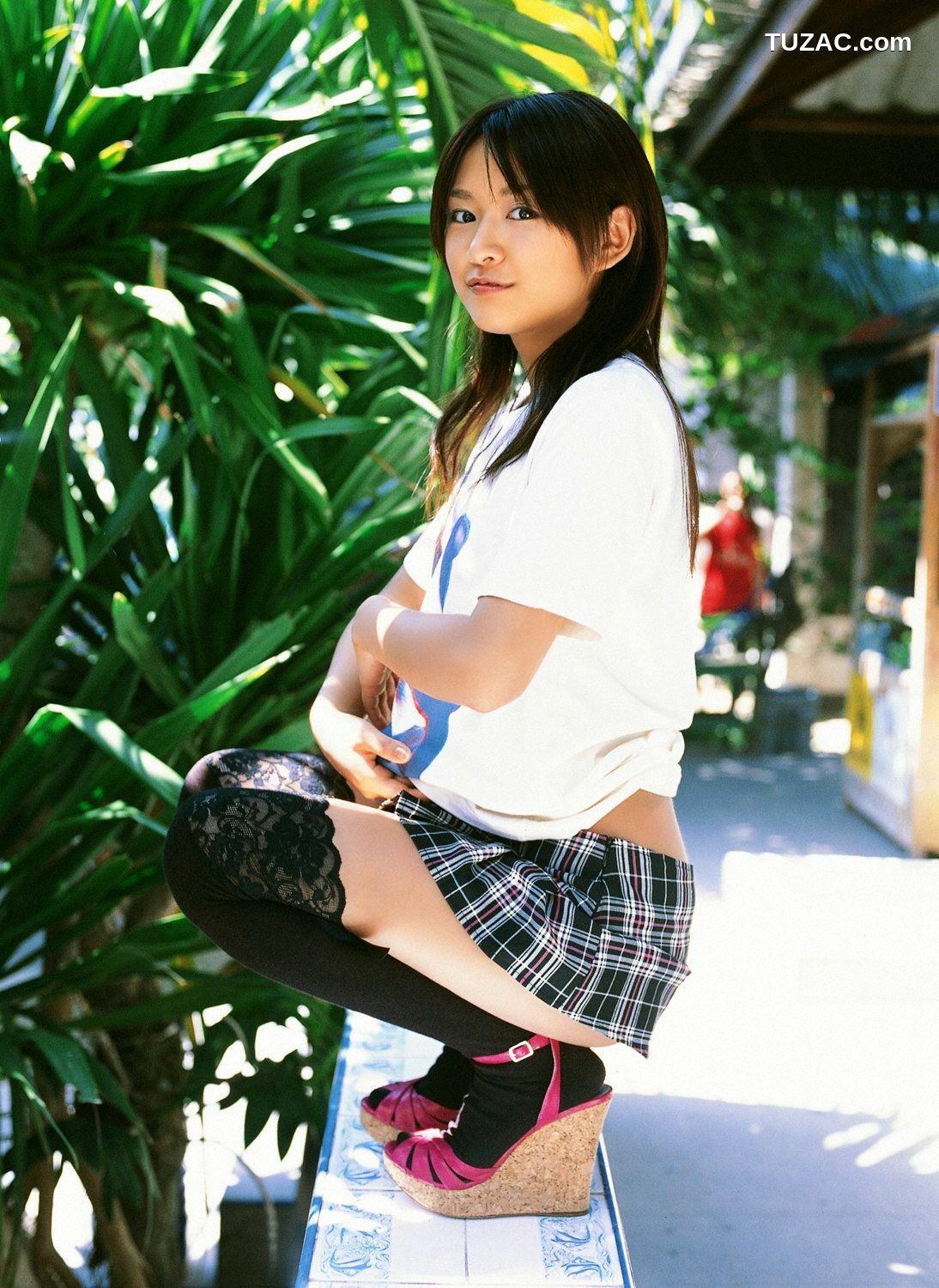 YS Web_鎌田奈津美《タイヘんよくできました!》写真集 Vol.300[71P]