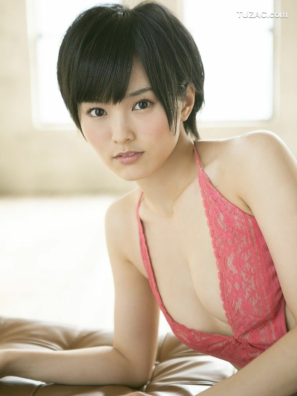 Young Champion杂志写真_ 山本彩 2013年No.13 写真杂志[34P]