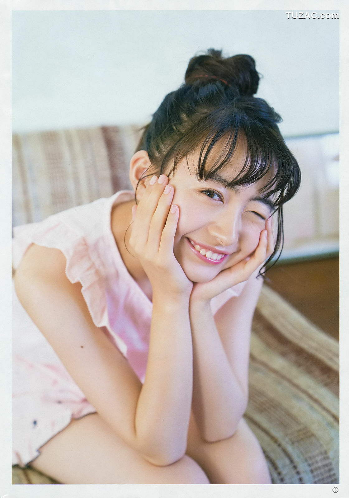 Young Gangan杂志写真_ 井上小百合 其原有沙 2018年No.18 写真杂志[18P]