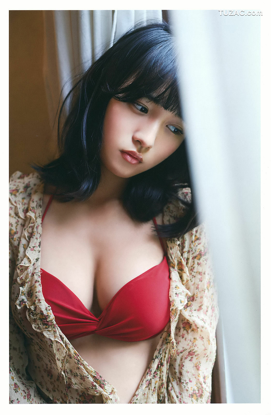 Young Gangan杂志写真_ 浅川梨奈 早乙女ゆう 朝倉ゆり 2016年No.14 写真杂志[36P]