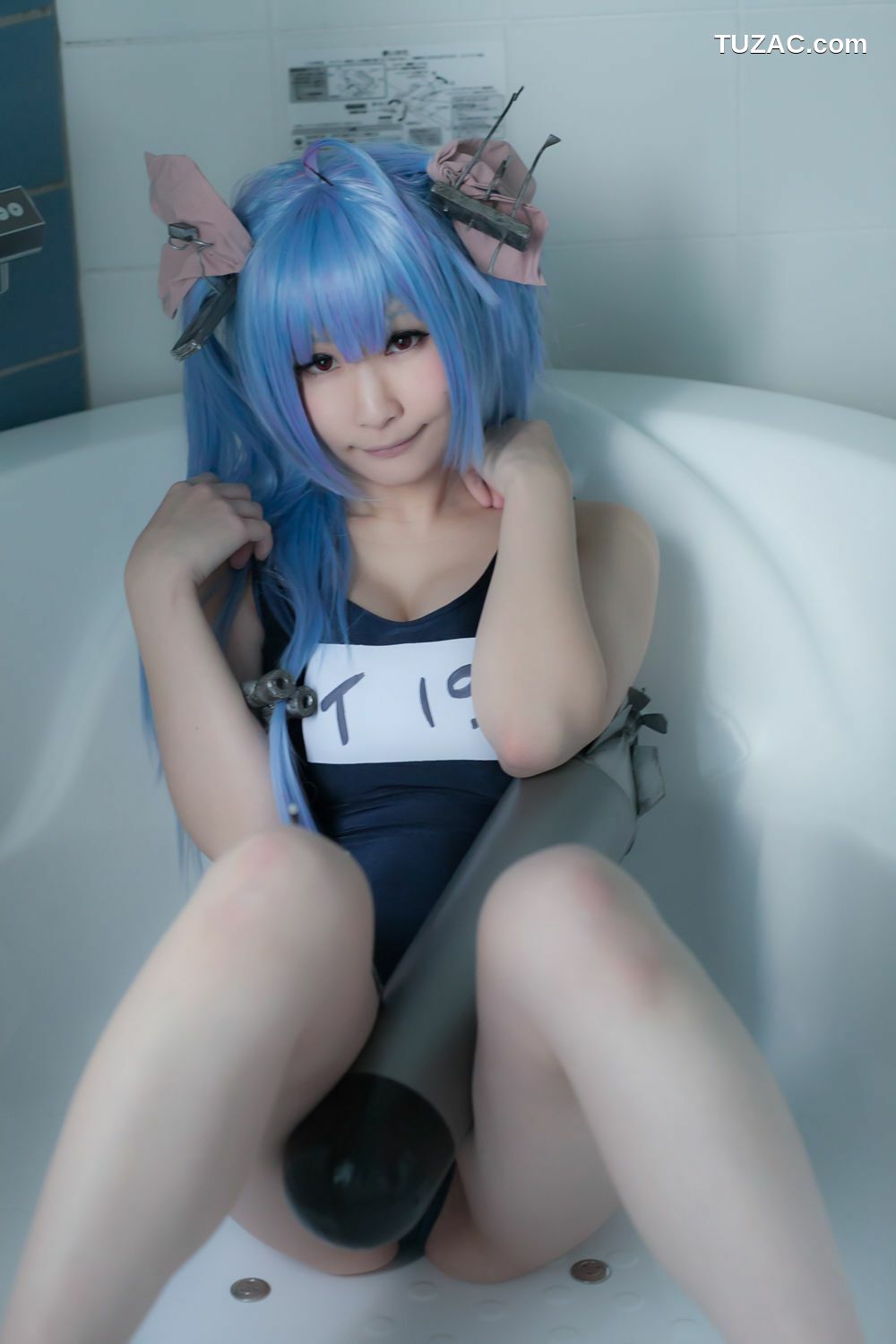 日本CosPlay_ Suite collection 4《艦これ》伊19 写真集[100P]