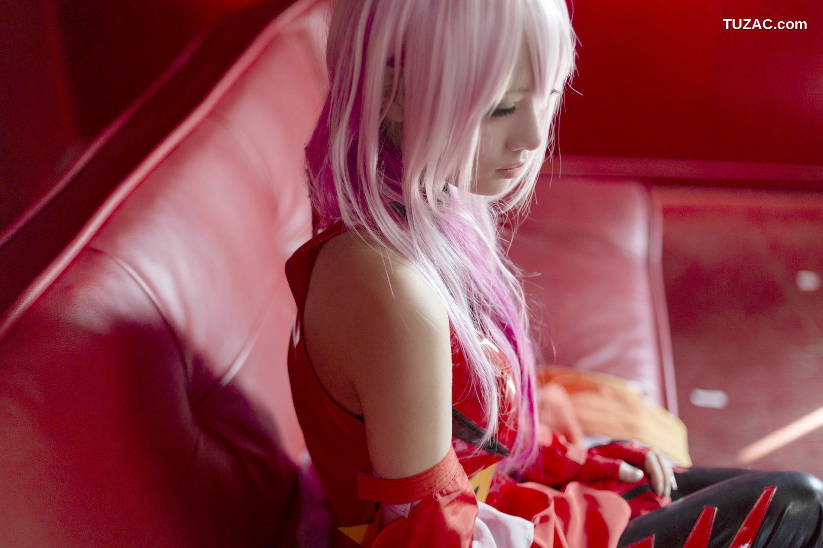 日本CosPlay_うさ吉 《Guilty Crown》Yuzuriha Inori 写真集[100P]