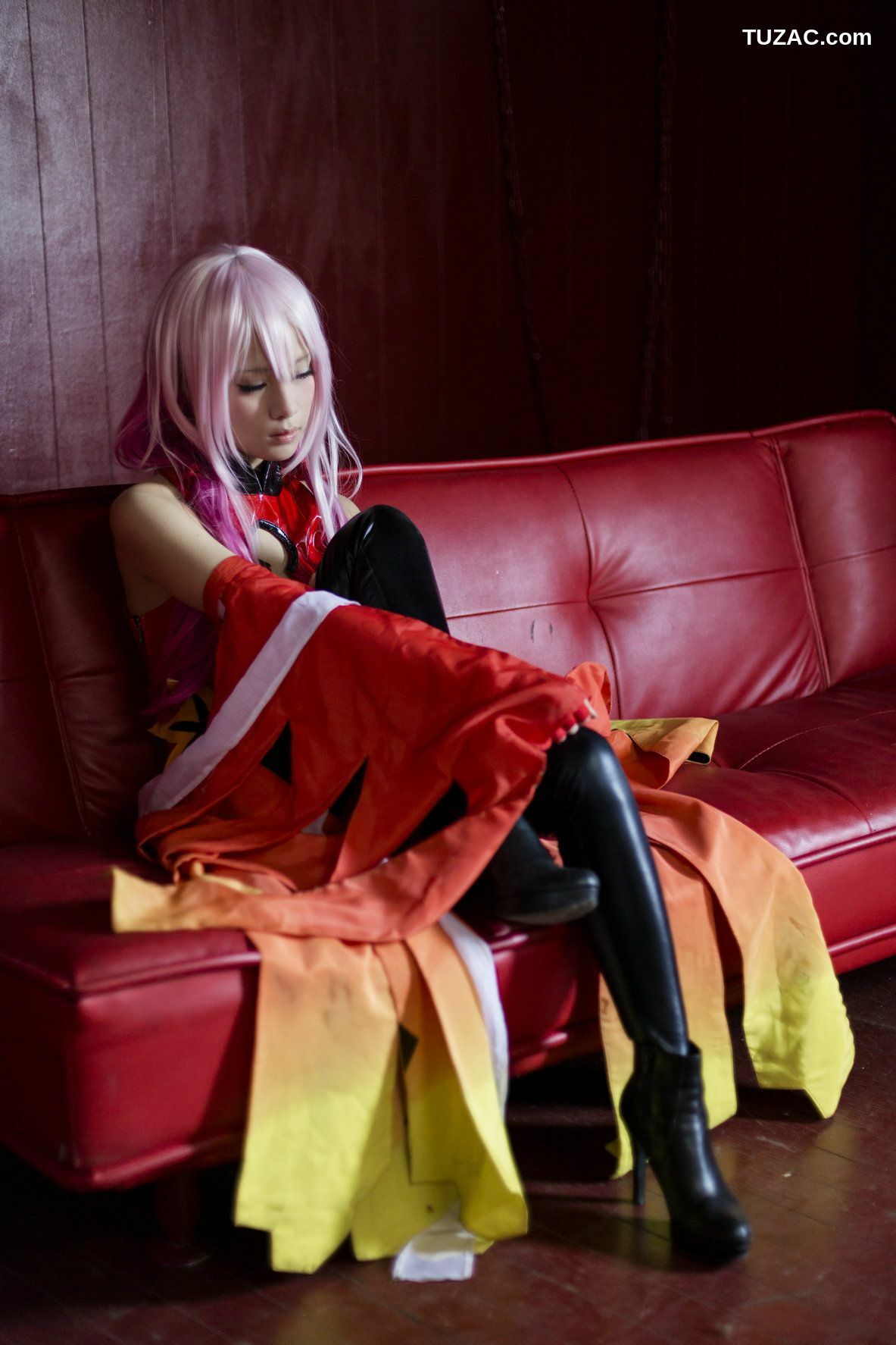 日本CosPlay_うさ吉 《Guilty Crown》Yuzuriha Inori 写真集[100P]