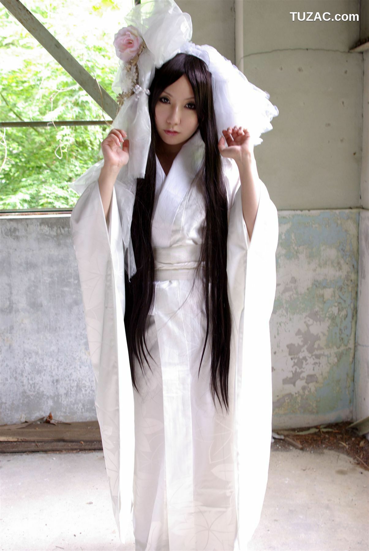 日本CosPlay_サク (绫香) 《霞んでく記憶の中に雪 貴方の為に祈つた》 写真集