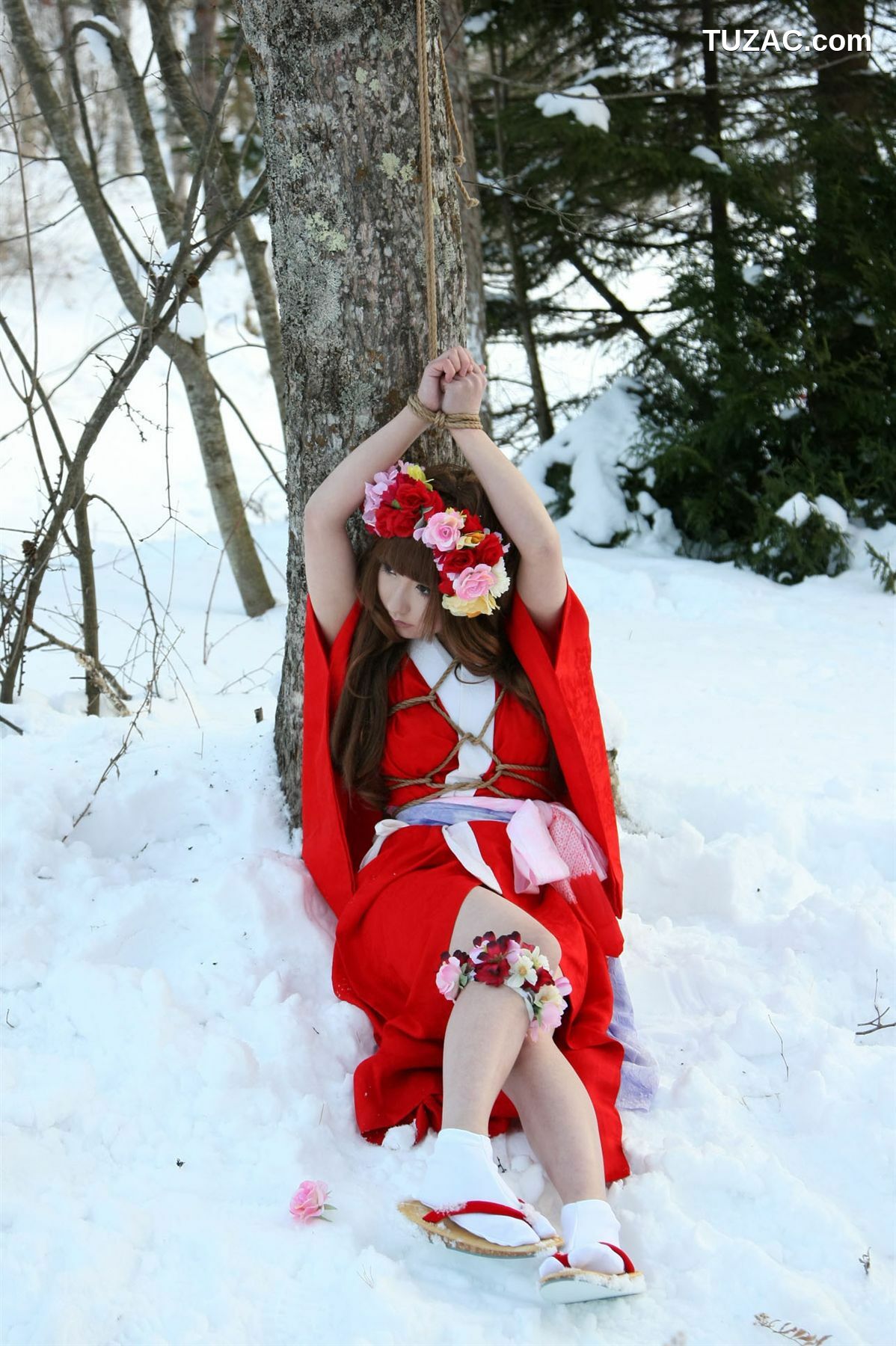 日本CosPlay_サク (绫香) 《霞んでく記憶の中に雪 貴方の為に祈つた》 写真集