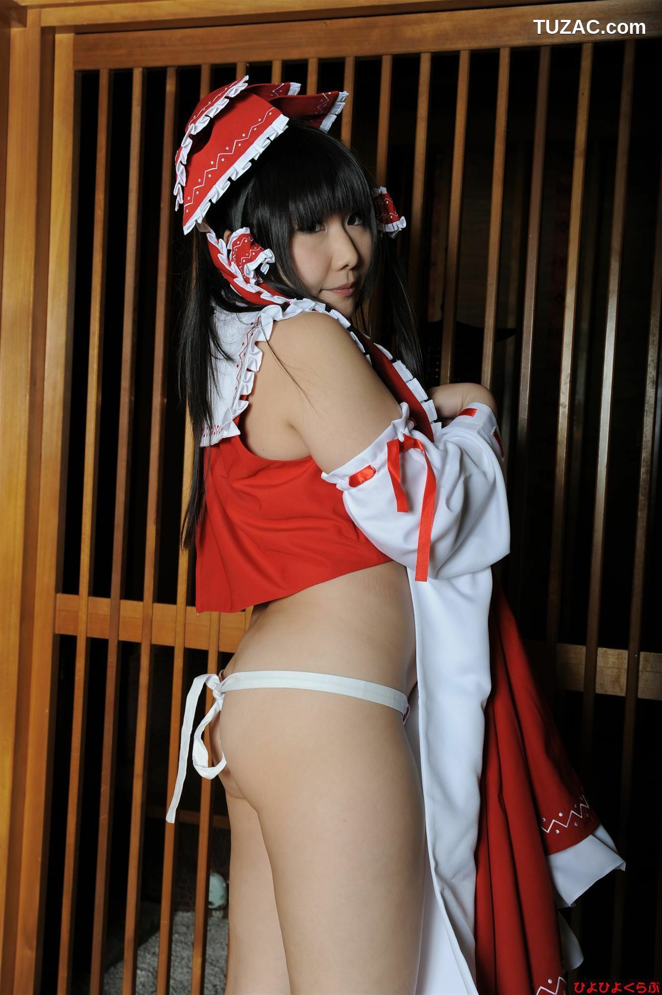 日本CosPlay_丹雫ひよ《東方Project》博麗霊夢  写真集[100P]