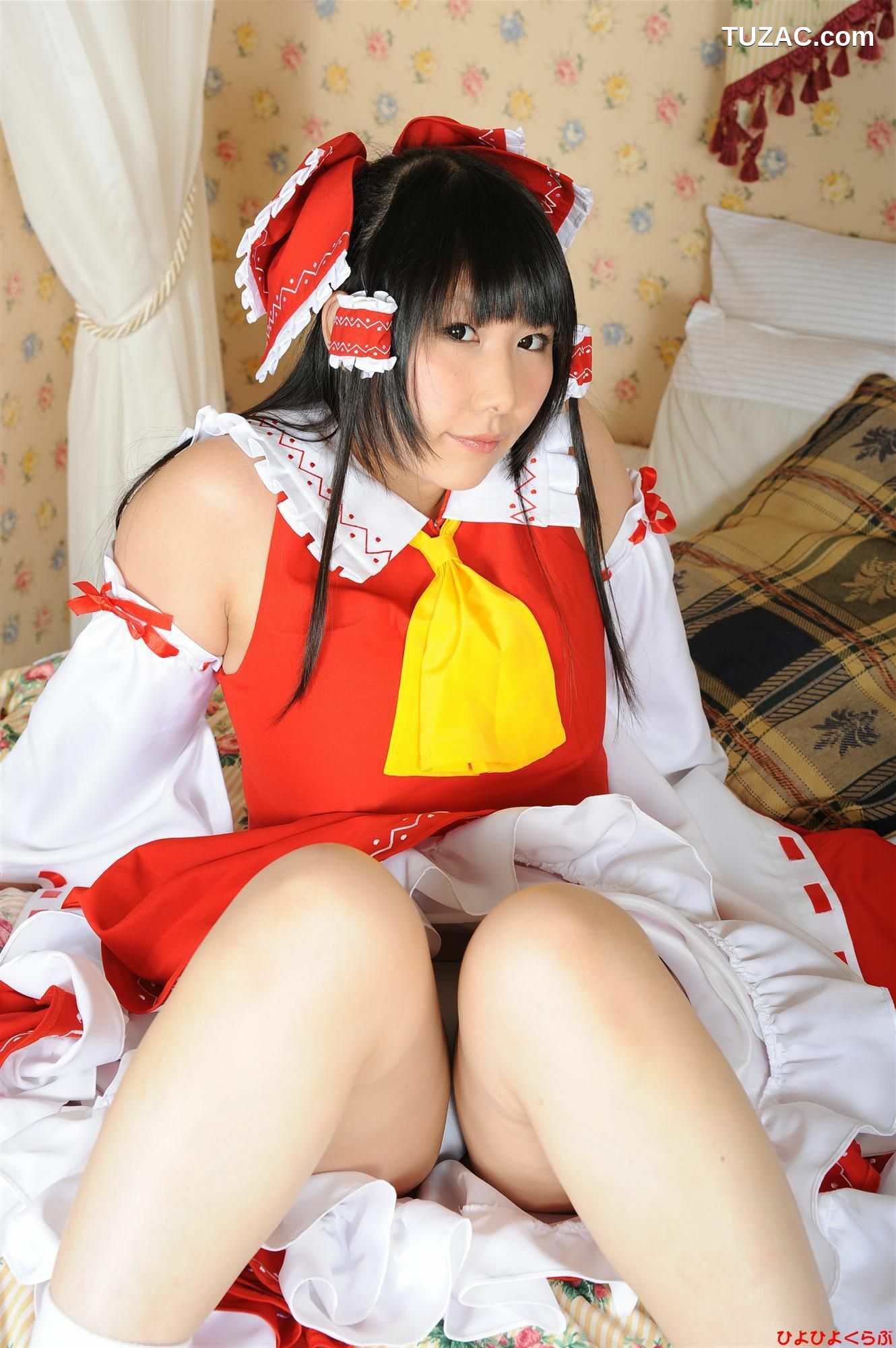 日本CosPlay_丹雫ひよ《東方Project》博麗霊夢  写真集[100P]
