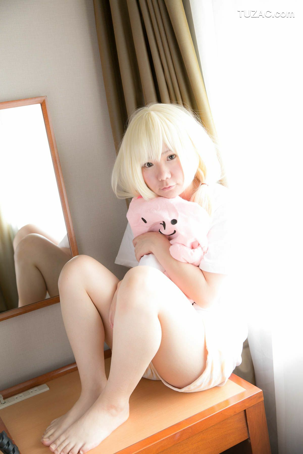 日本CosPlay_兎丘なこ《Idolmaster》Futaba Anzu(双葉杏) 写真集[36P]