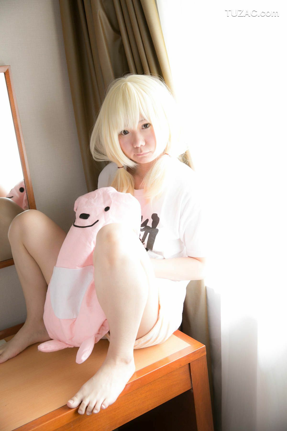 日本CosPlay_兎丘なこ《Idolmaster》Futaba Anzu(双葉杏) 写真集[36P]