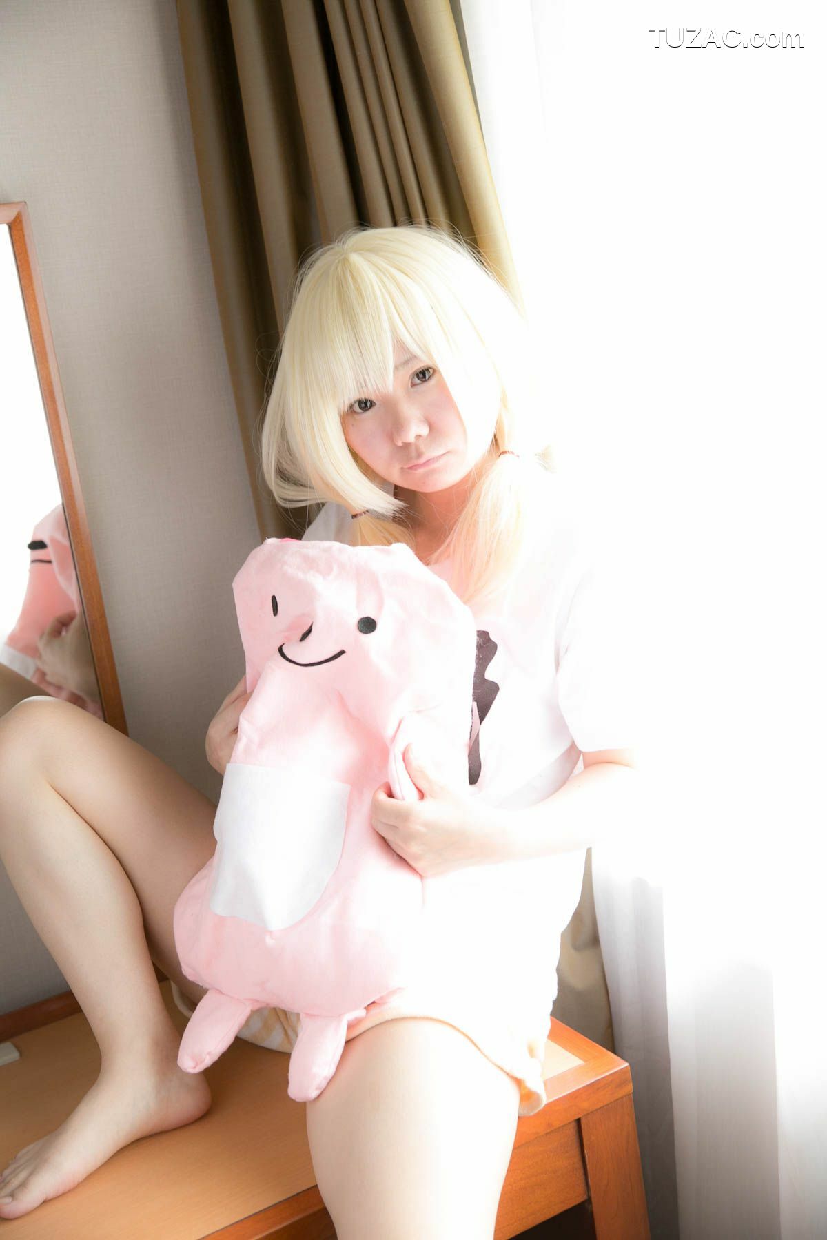 日本CosPlay_兎丘なこ《Idolmaster》Futaba Anzu(双葉杏) 写真集[36P]