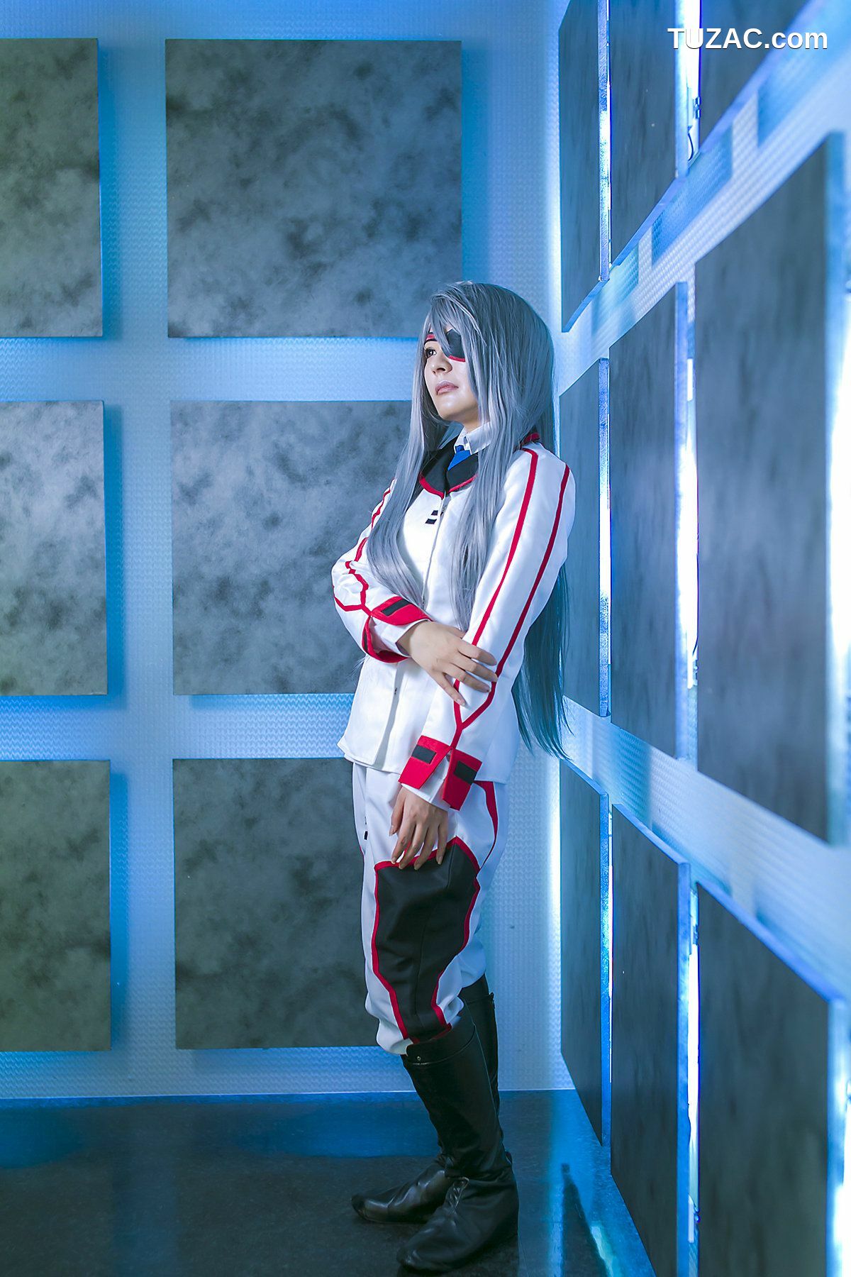 日本CosPlay_円ちゃみ 《Infinite Stratos》Laura Bodewig 写真集[100P]