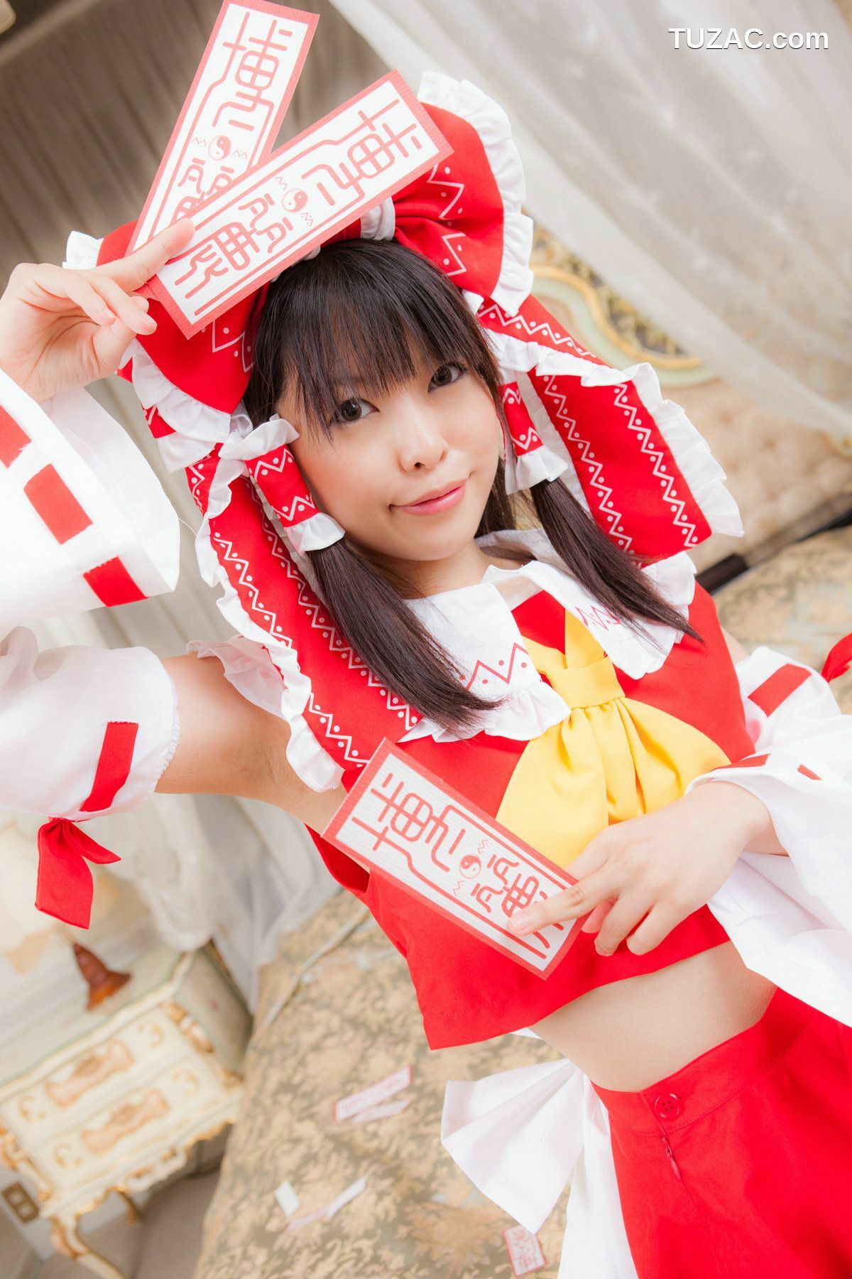 日本CosPlay_南雲つばさ 《Touhou Project》Hakurei Reimu 写真集[65P]