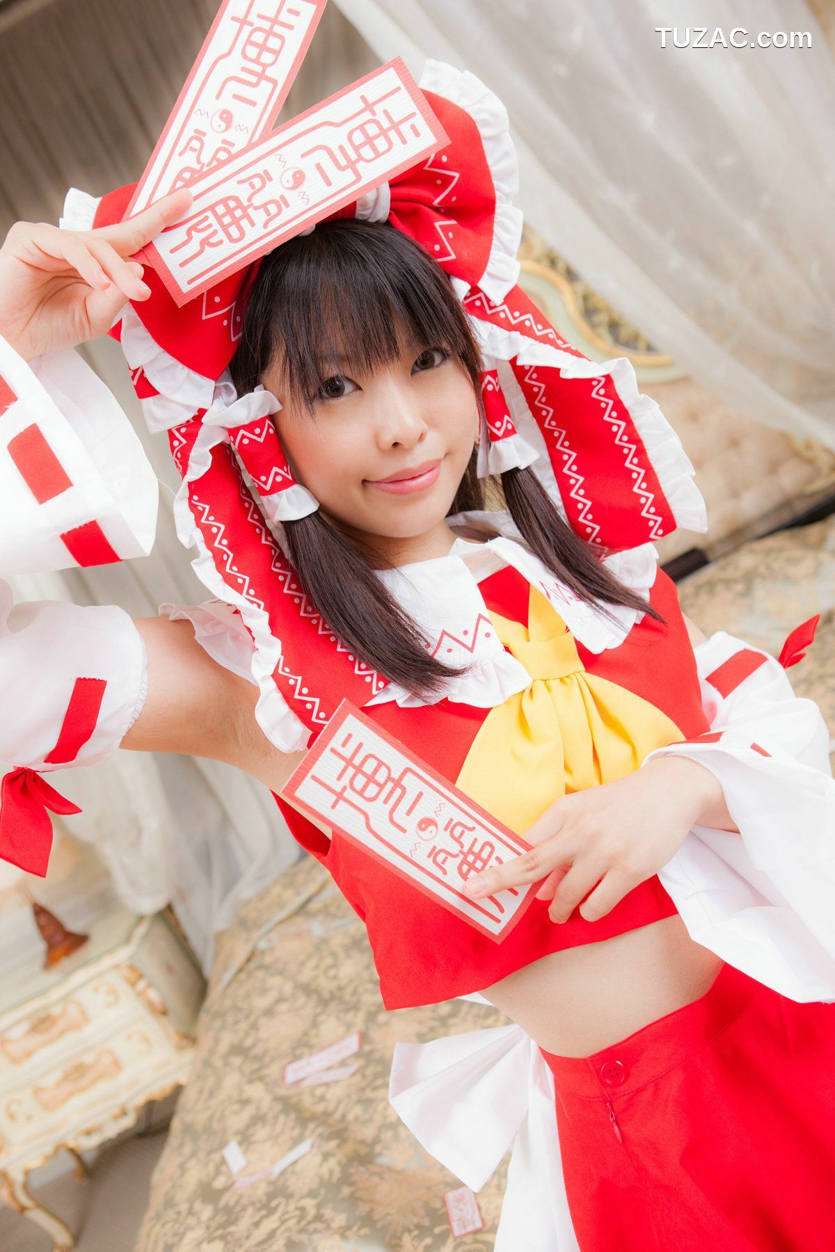 日本CosPlay_南雲つばさ 《Touhou Project》Hakurei Reimu 写真集[65P]