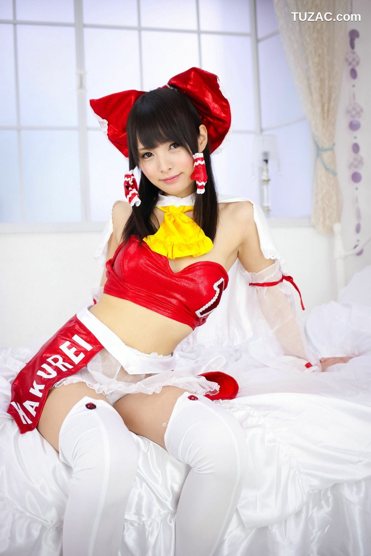 日本CosPlay_坂口みほの (桜めい) 《東方Project》博麗霊夢 写真集[33P]