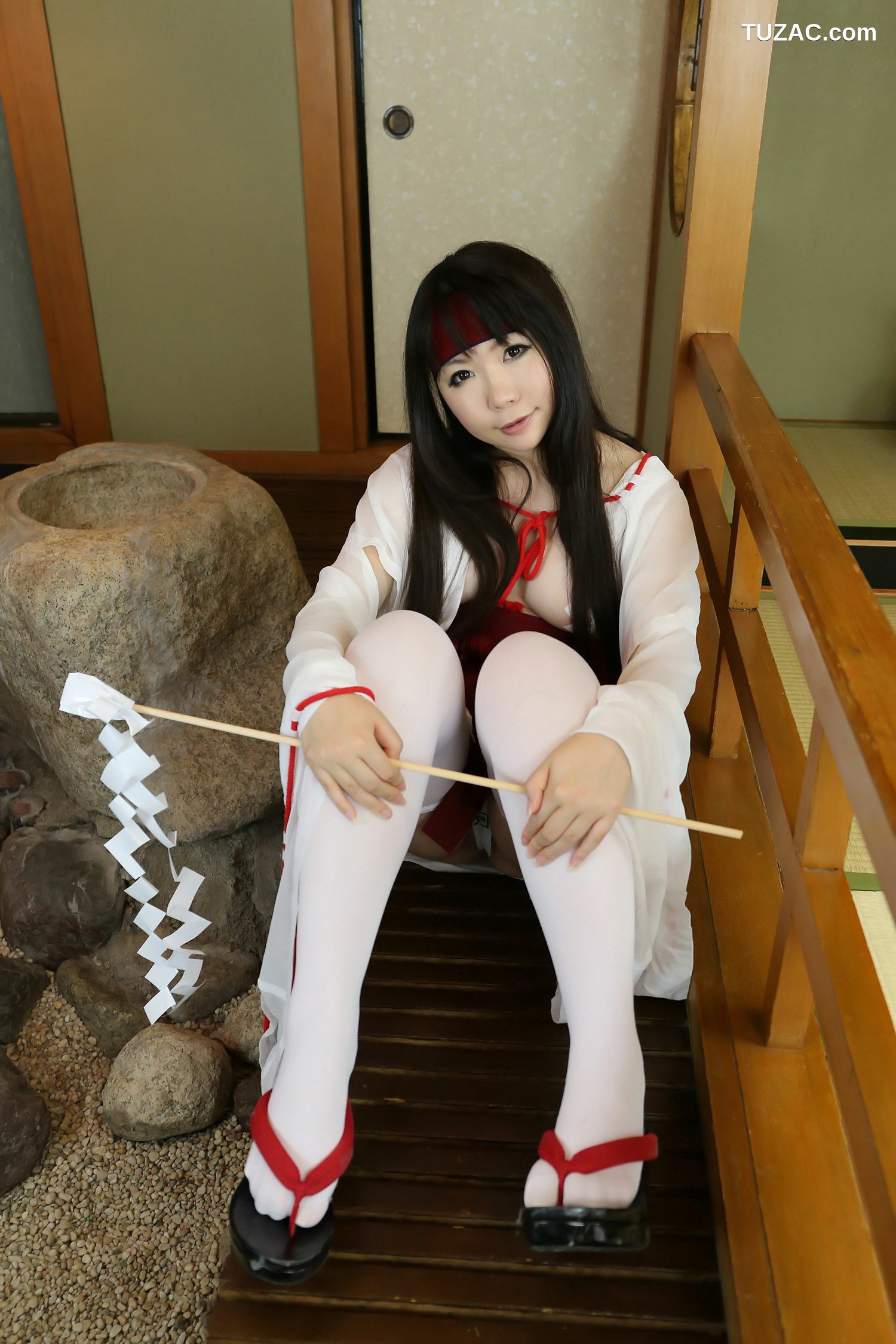 日本CosPlay_日暮りん(日暮玲) 巫女 写真集[100P]