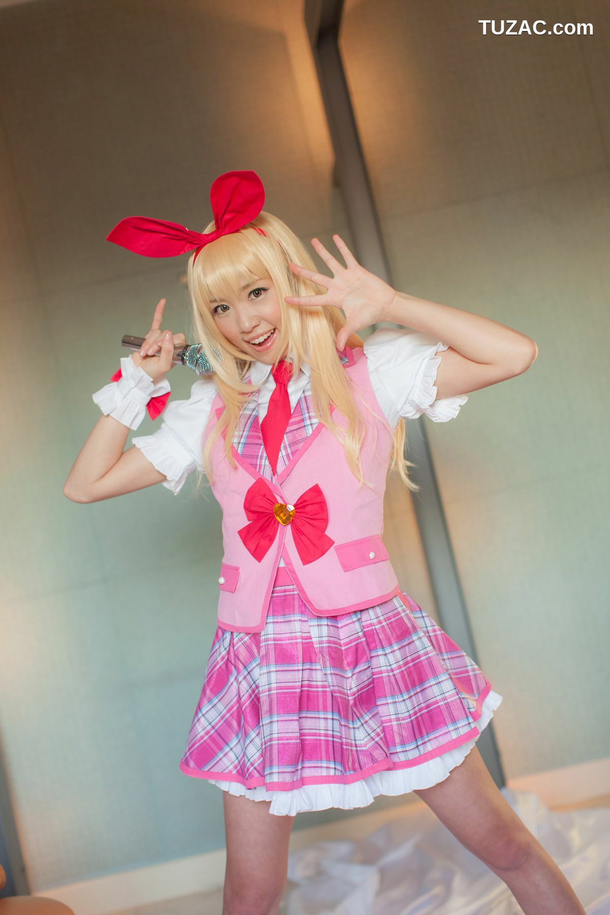 日本CosPlay_早乙女らぶ《Aikatsu!》星宮いちご 写真集[28P]