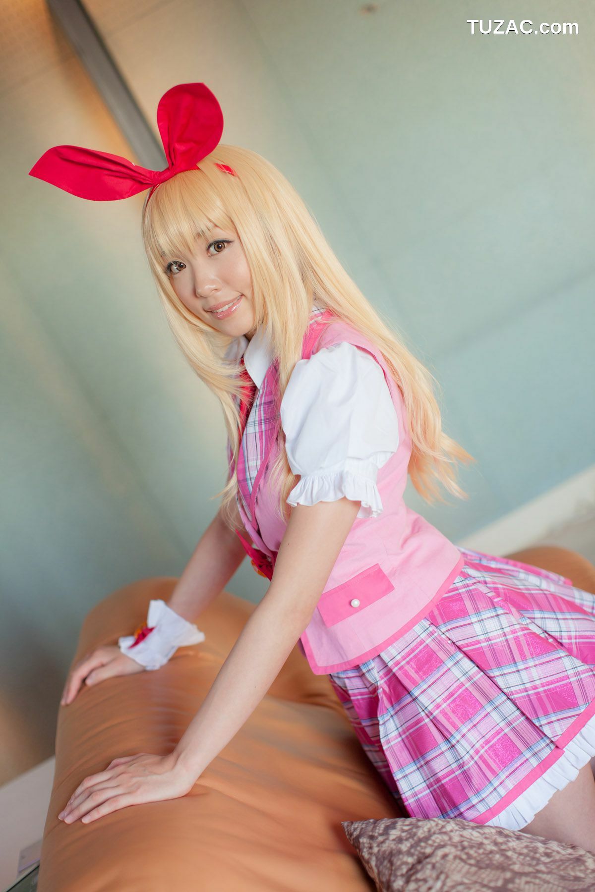 日本CosPlay_早乙女らぶ《Aikatsu!》星宮いちご 写真集[28P]